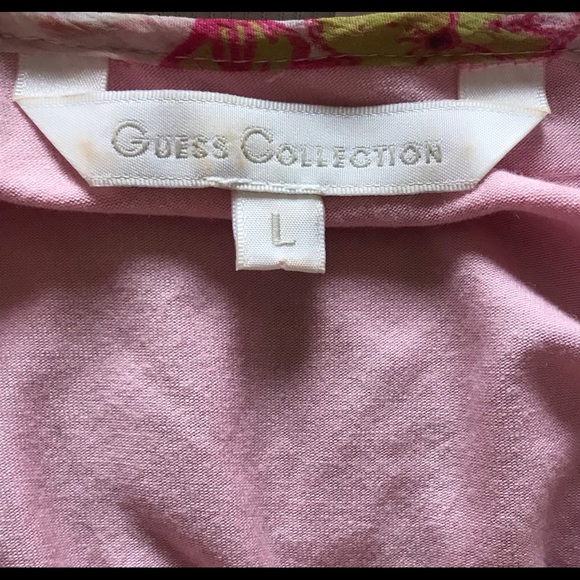 🇺🇸 Guess Floral 🌸 Top (Silk Details) - Picture 3 of 5